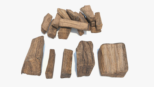 3D model of neatly cut lumber pieces. At the front, there are five pieces aligned, and on the back a pile of smaller pieces that were cut from the front five. the model had low polycount and PBR textures, and so it looks very realistic